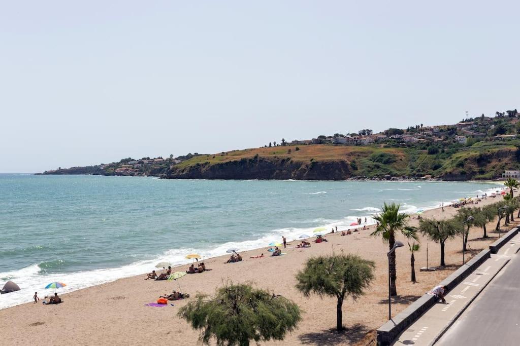 La Casa Sul Mare Villa Agnone Bagni Kültér fotó